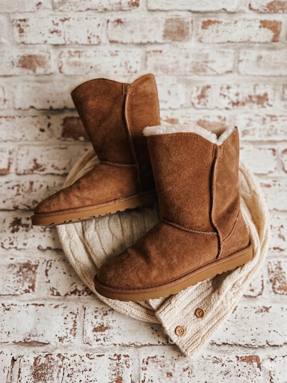 LIKE NEW L.A.M.B Boots Women’s Size 8